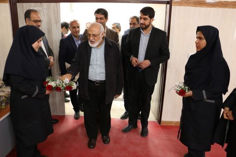 افتتاح هنرستان دخترانه در استان همدان با حضور حسین انواری عضو هیات امنای کمیته امداد مام خمینی(ره) کشور